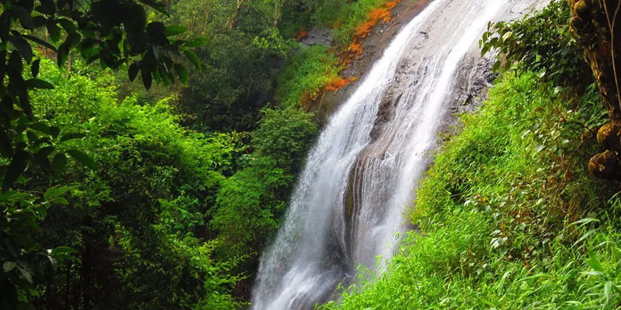 Chelavara Waterfalls - 20 Kms